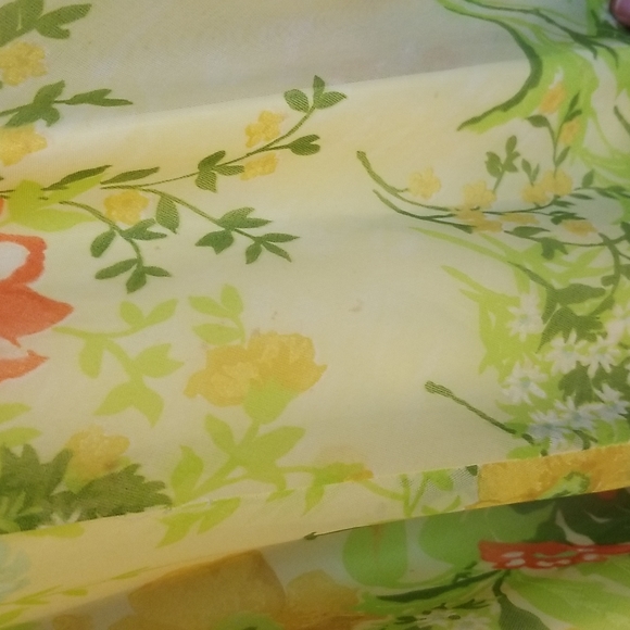 Vintage 1960's/70's Buttercup Yellow Dress - Picture 7 of 12